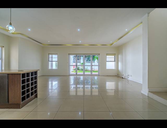 3 BEDROOM GATED ESTATE TO LET IN LA LUCIA